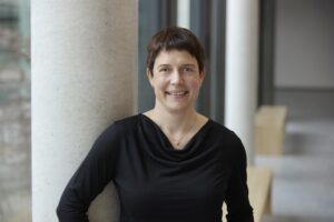 Berit Endlich l&auml;chelt freundlich in die Kamera.